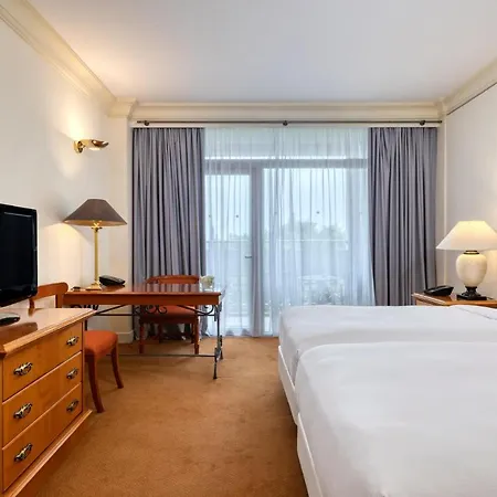The Landmark 5* Nicosia