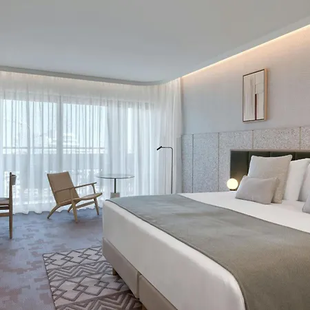 The Landmark Nicosia, Autograph Collection Hotell