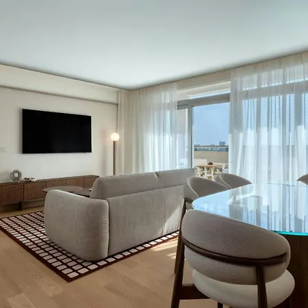 The Landmark Nicosia, Autograph Collection Hotell