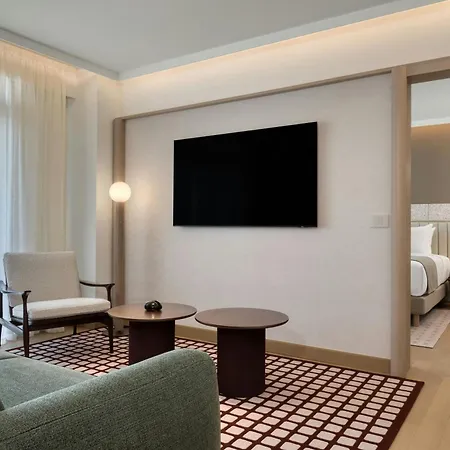 The Landmark Nicosia, Autograph Collection Hotell 5*