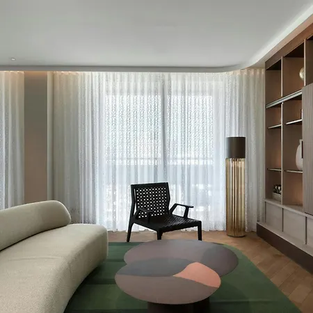 Hotell The Landmark Nicosia, Autograph Collection 5*