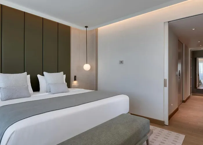 Hotel The Landmark Nicosia, Autograph Collection