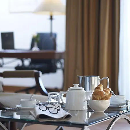 The Landmark Hotel 5*