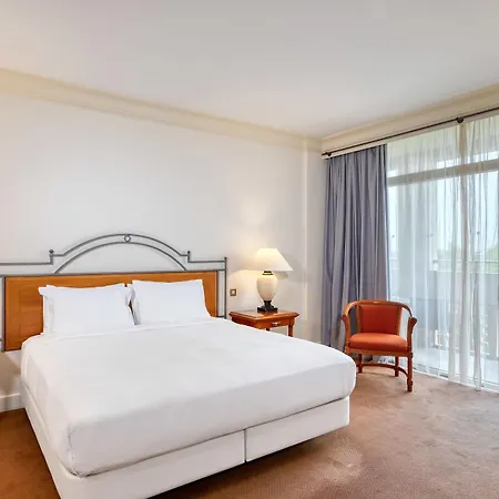 The Landmark Hotel 5*